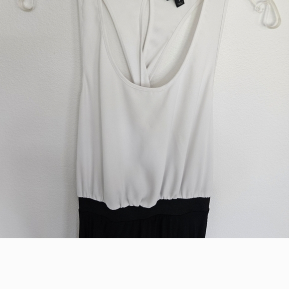 Banana Republic Maxi Dress - Picture 2 of 11